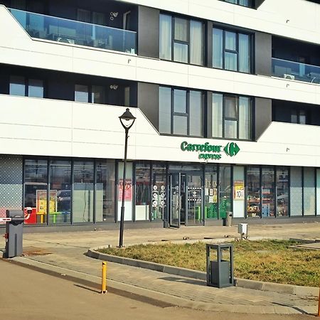 Super Apartments Near Airport With Shop & Free Parking Iasi Exteriör bild